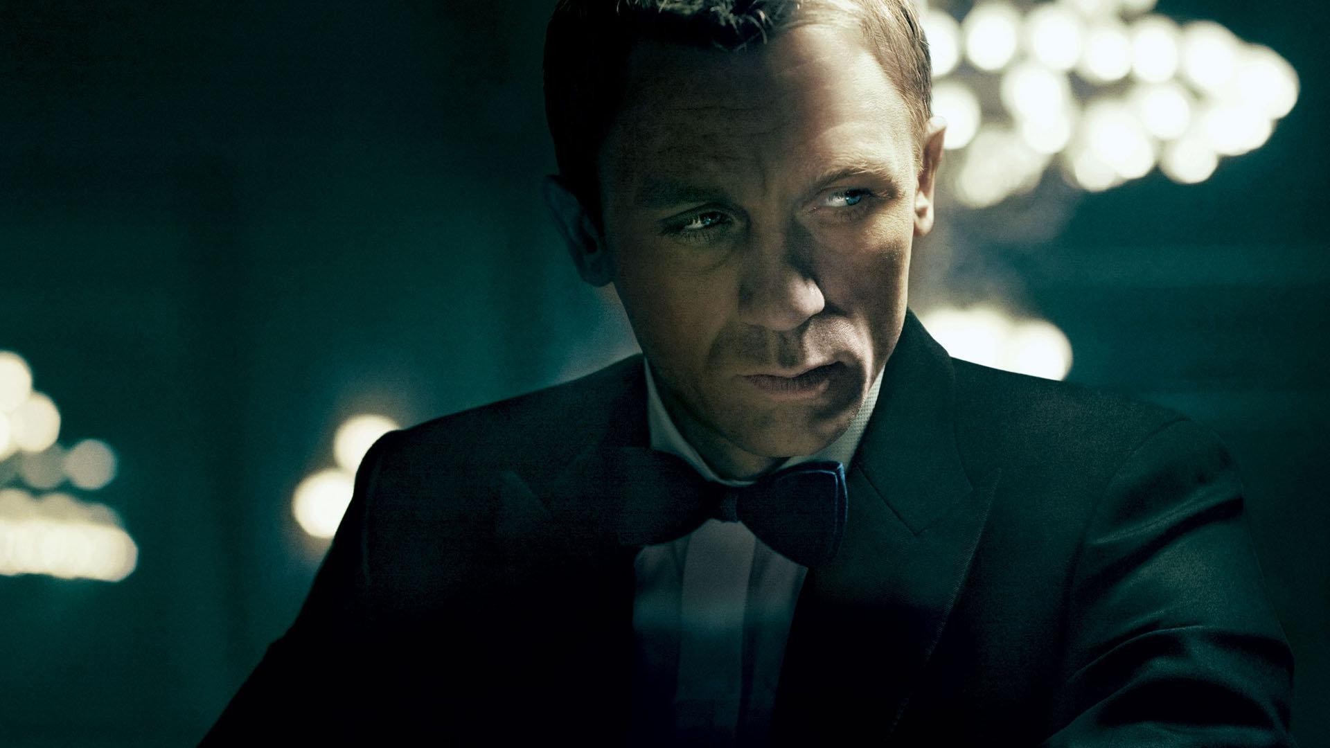 Download Film James Bond Casino Royale